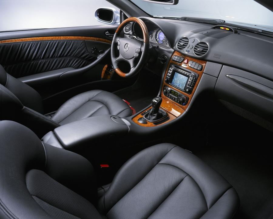  Mercedes-Benz CLK-Class Cabriolet 2004 года  (фото 160 из 164)